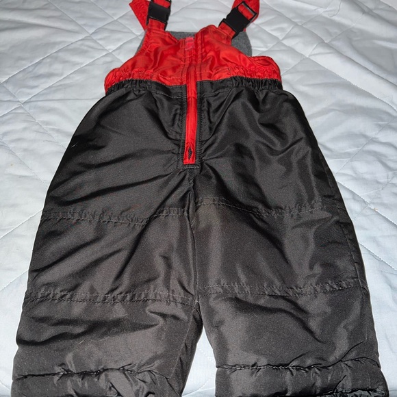 Carter’s 2 Piece Snowsuit - Picture 8 of 12